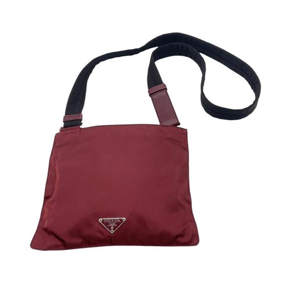 Prada Vela Flat Messenger Bag Triangle Logo Bordeaux Red Nylon Plate - Picture 3 of 14